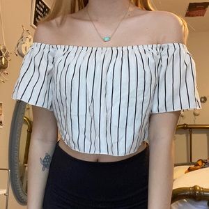 Off the shoulder crop!